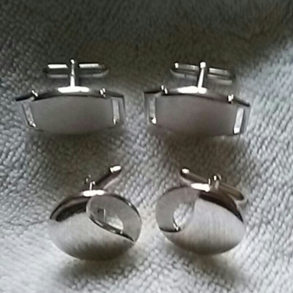 Cuff links